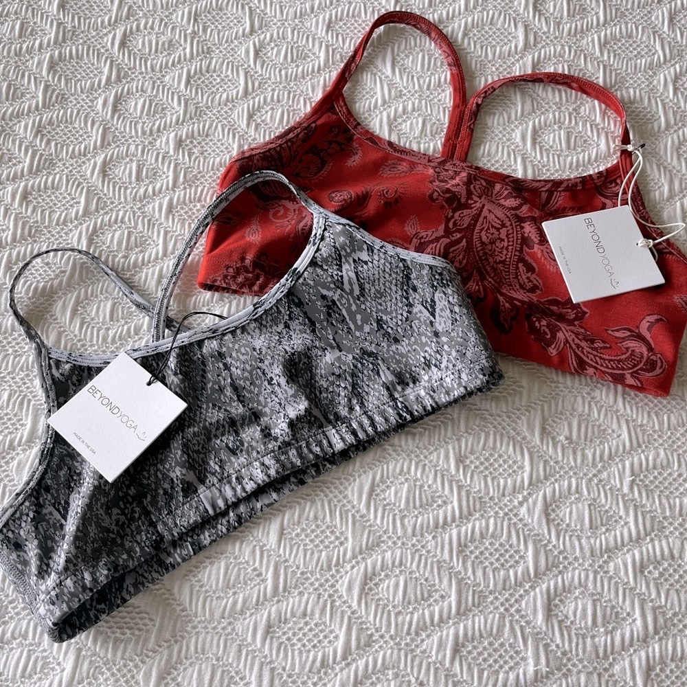 NWT Beyond Yoga Sports Bra - Paprika Only - Size L